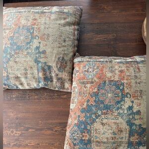 Pair of throw pillow covers Pottery Barn Navin
